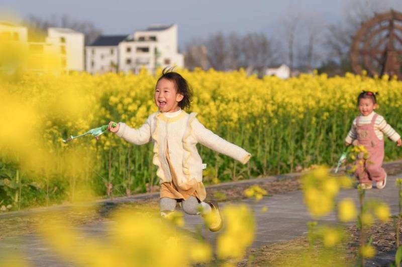  深挖春季消费新潜能：从场景升级看零售增长的实战路径 企业服务 深挖春季消费新潜能：从场景升级看零售增长的实战路径 企业服务