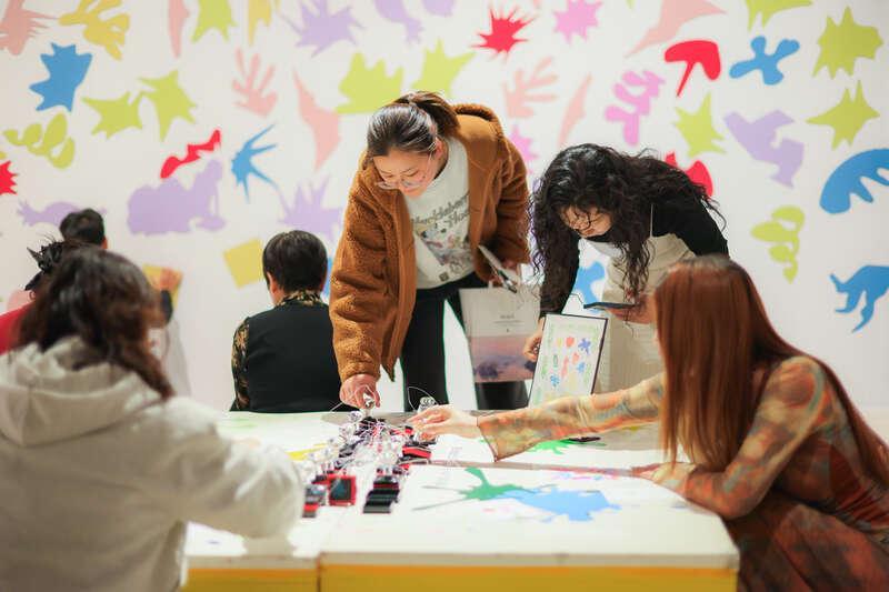  技术解码马蒂斯版画展：MOURLOT工坊与野兽派色彩的技术革命 文化旅游 技术解码马蒂斯版画展：MOURLOT工坊与野兽派色彩的技术革命 文化旅游