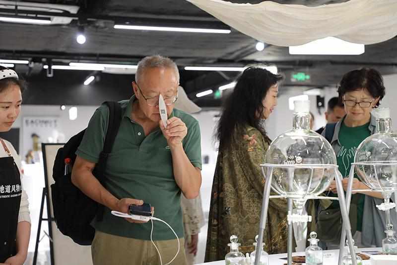  非遗传承的技术路径：多彩贵州城如何用沉浸式体验让传统文化走向全球 文化旅游